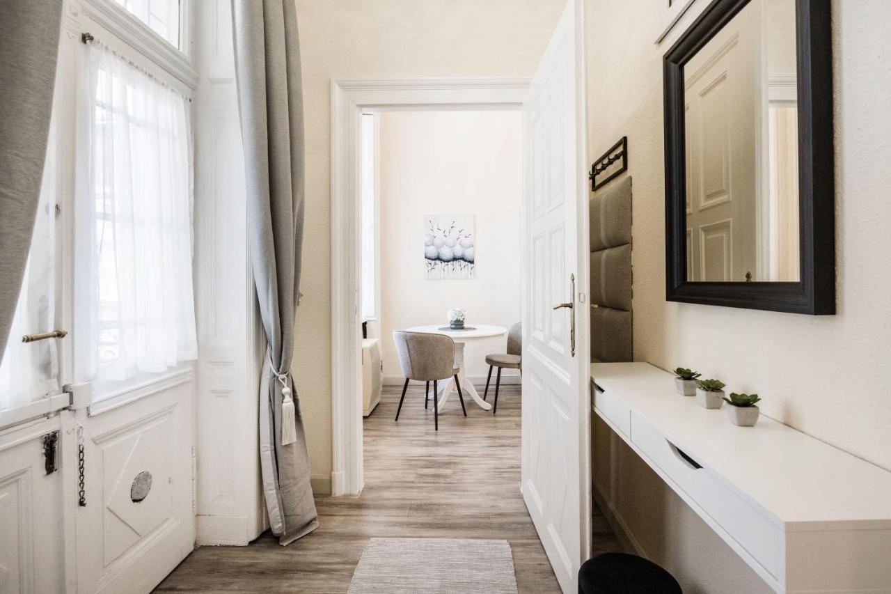 Andrassy 13 Center Apartment Budapest Exterior photo
