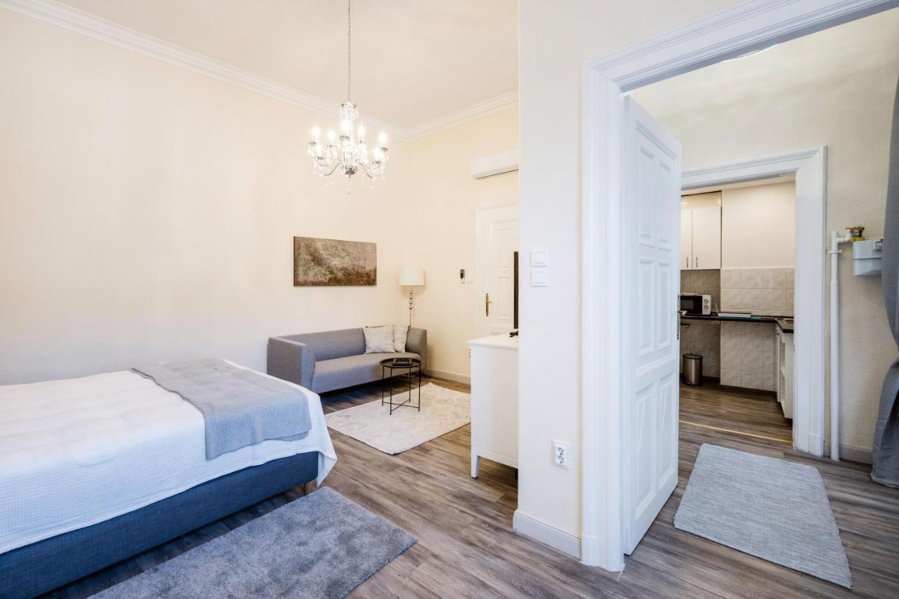 Andrassy 13 Center Apartment Budapest Exterior photo